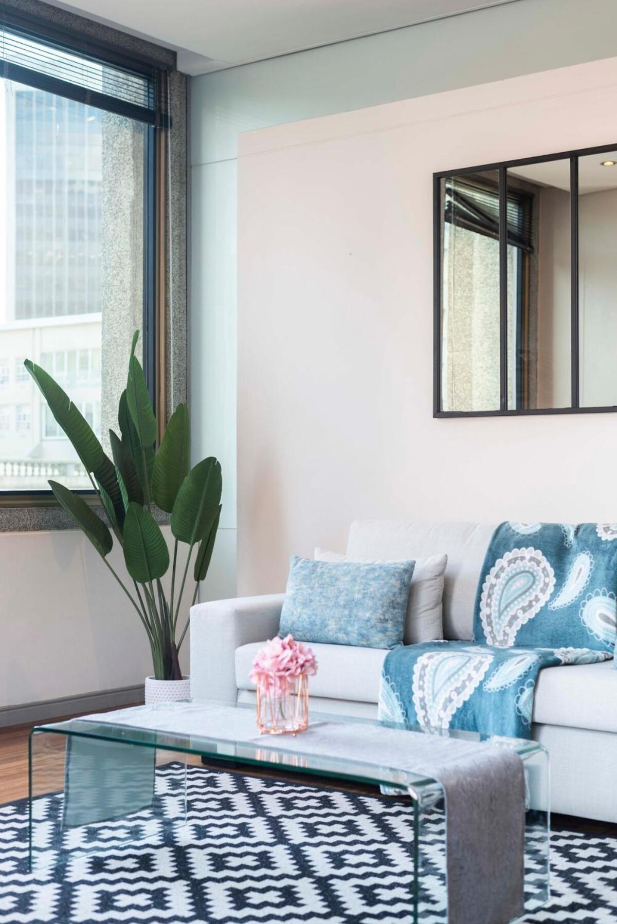 Panoramic Scenery Apartment